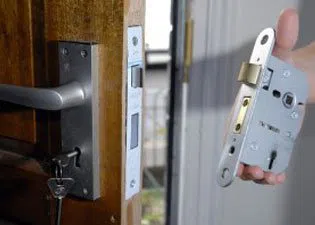 Aqua Locksmith Store Bellevue, WA 425-201-8358 - 6-Locks-Replace